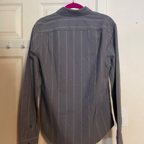 NWT Mens Express Button Down Shirt Grey Stripe Size X-Small - Picture 2 of 3